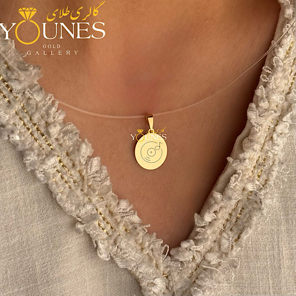 آویز دایره حکاکی طلا صفحه گرامافون