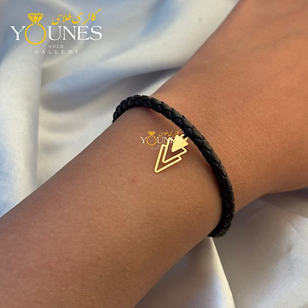 دستبند چرم مثلث طلا