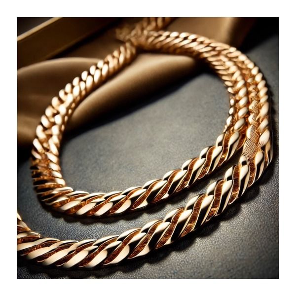 زنجیر شاهماهی (Herringbone)؛ انتخابی شیک و متفاوت برای دوستداران طلا