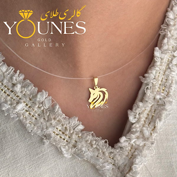 آویز طلا اسب تک شاخ وحشی