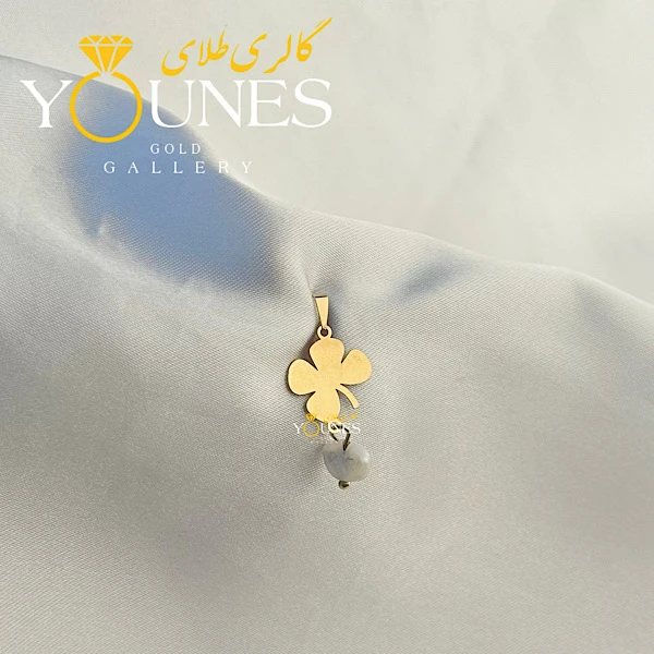 آویز طلا شبدر مرواریدی مینیمال